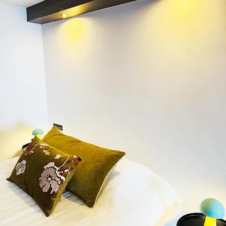 Maison Lacroix Apartment